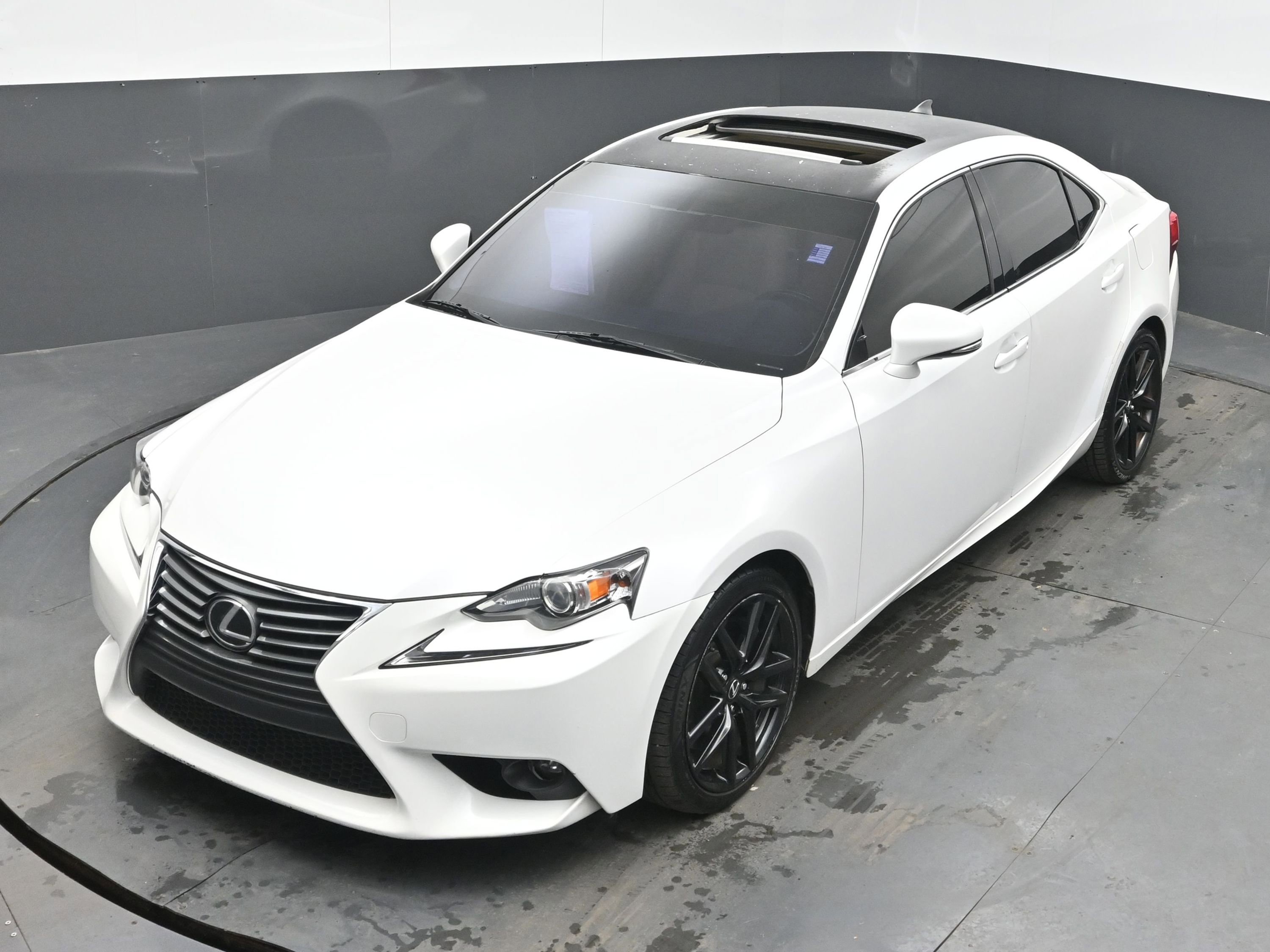 Used 2016 Lexus IS 200t image 36