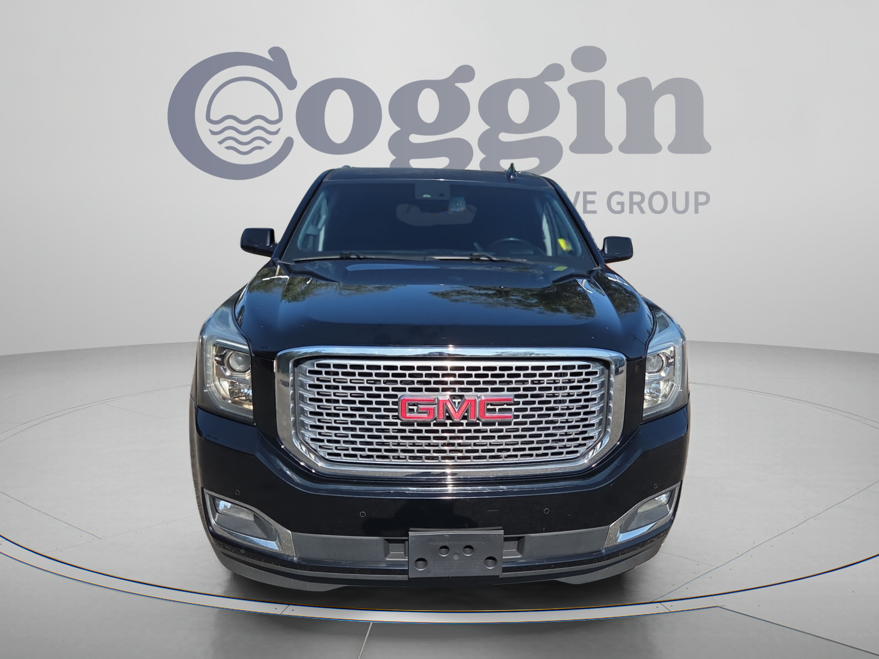 Used 2017 GMC Yukon XL Denali w/ Open Road Package AWD/4WD image 8