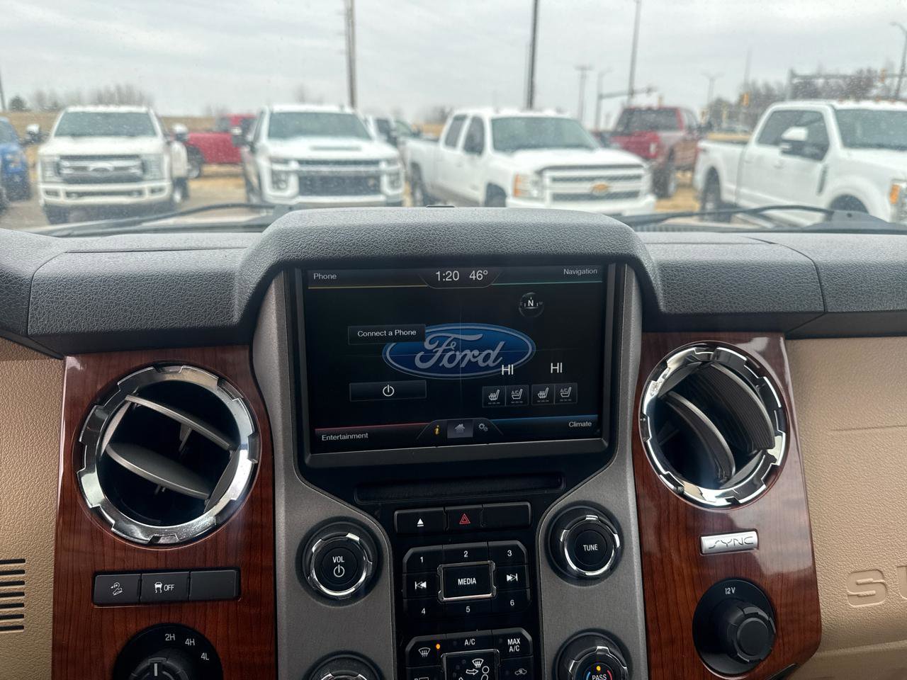 Used 2015 Ford F250 King Ranch w/ King Ranch w/Chrome Package image 18