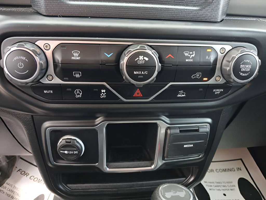 Used 2022 Jeep Wrangler Unlimited Sport AWD/4WD image 17