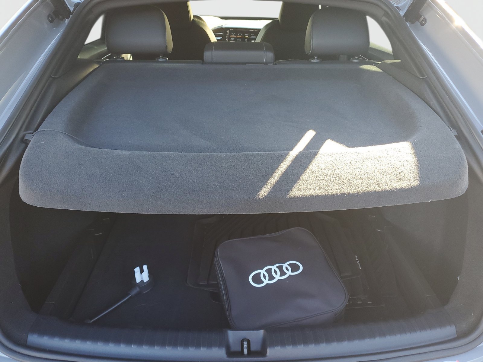 Used 2024 Audi Q4 e-tron Prestige w/ Black Optic Plus Package AWD/4WD image 8