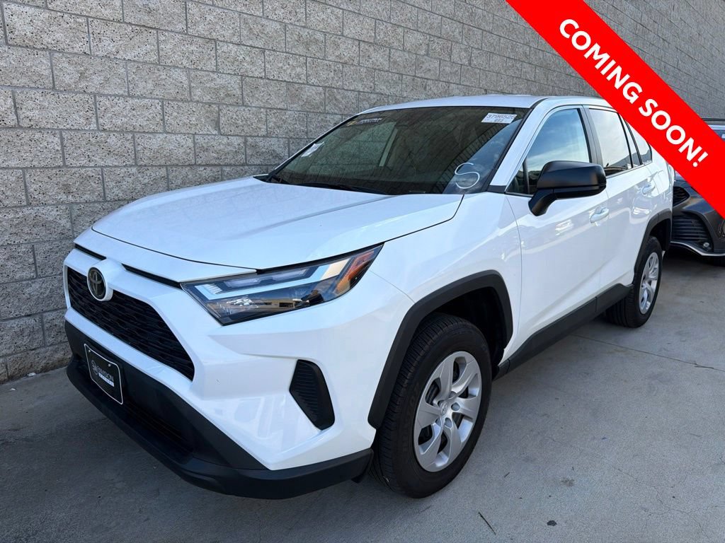 Certified 2025 Toyota RAV4 LE AWD/4WD image 3