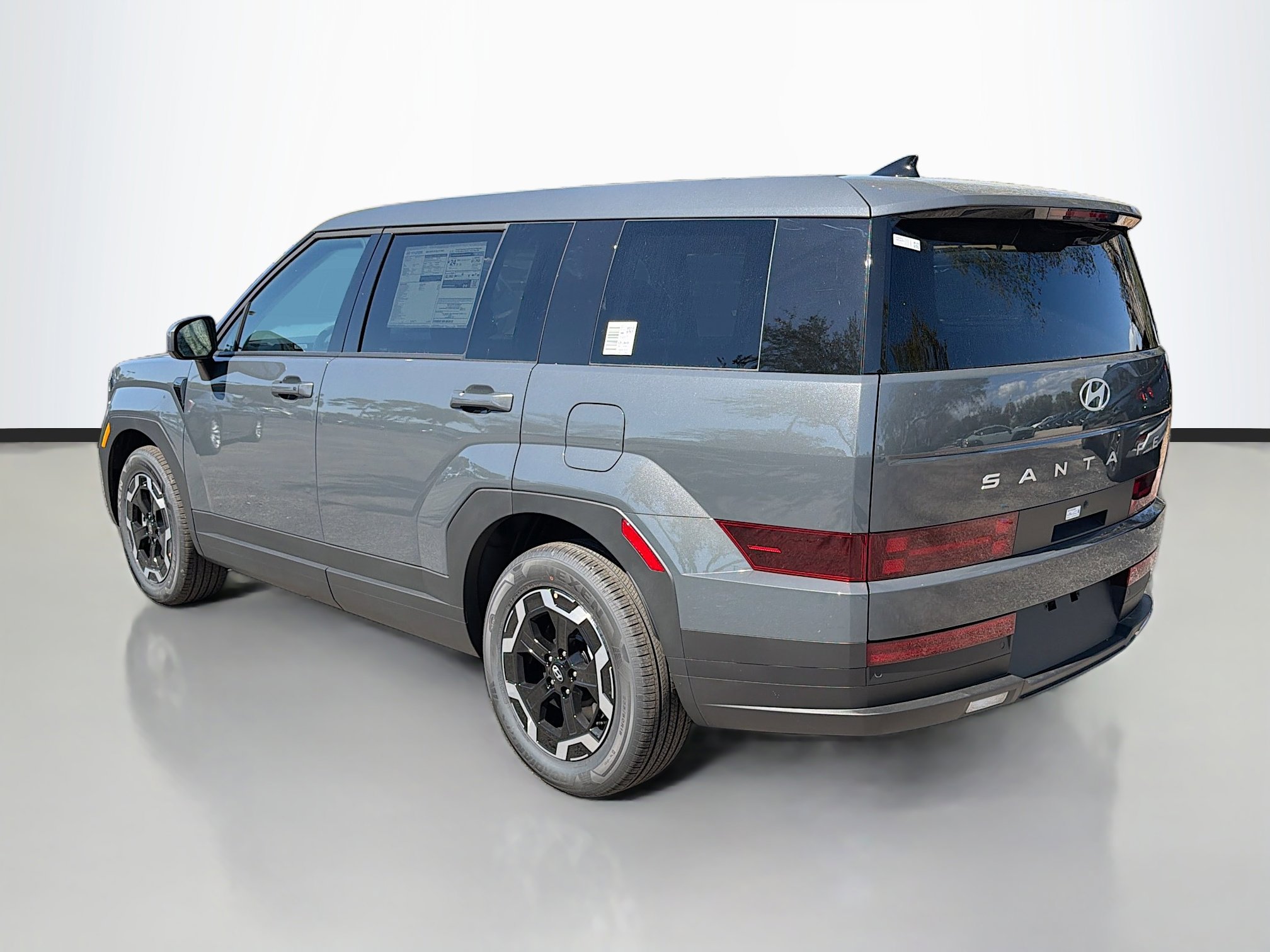 New 2026 Hyundai Santa Fe SE image 5