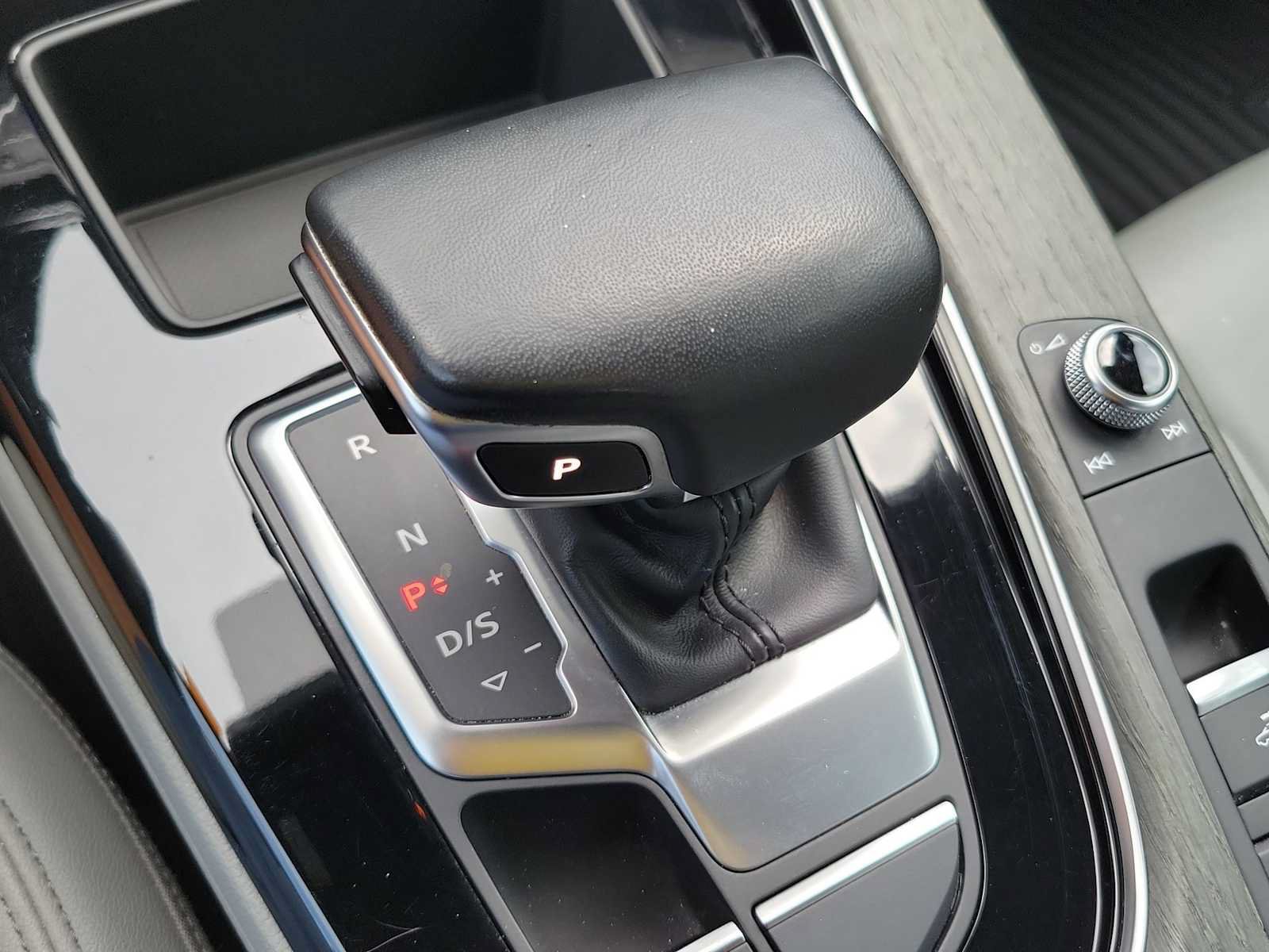 Used 2023 Audi A5 2.0T Premium w/ Convenience Package AWD/4WD image 30