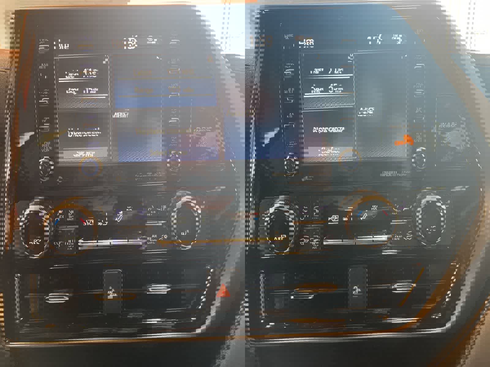 Used 2020 Toyota Highlander XLE AWD/4WD image 21