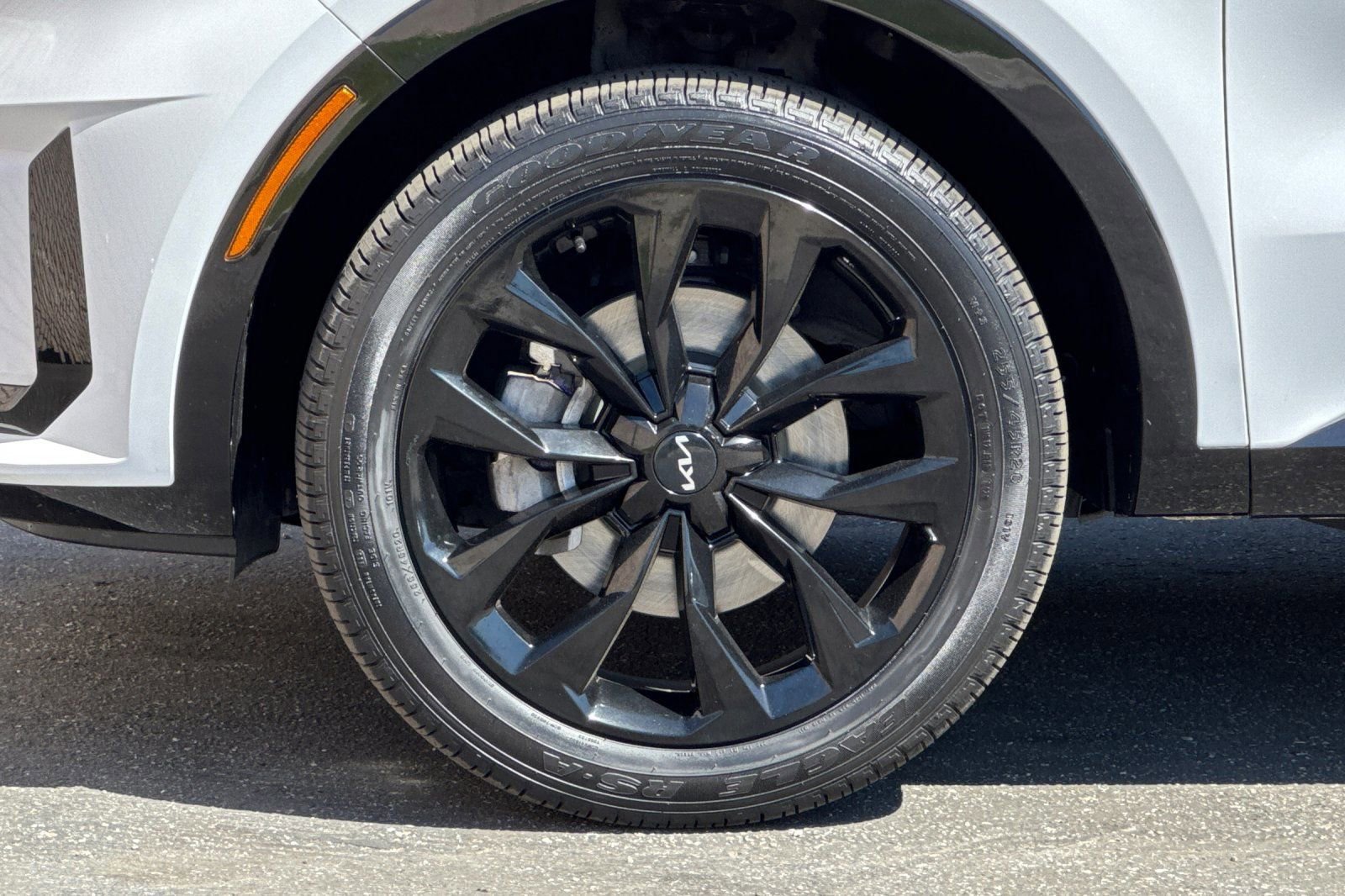 Used 2023 Kia Sorento SX image 29