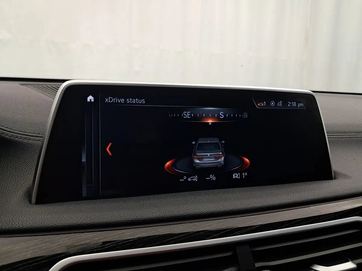 Used 2019 BMW 750i xDrive w/ M Sport Package AWD/4WD image 26