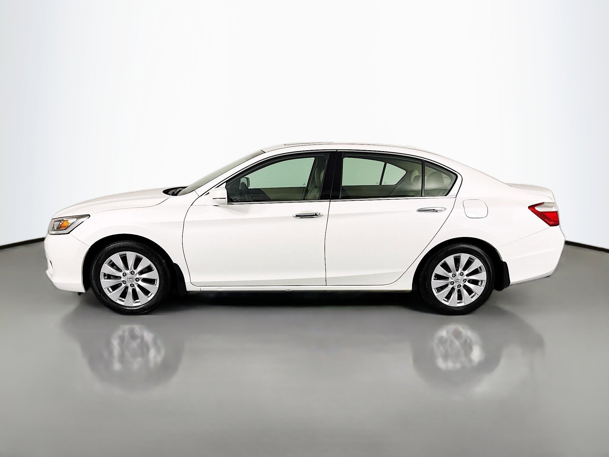Used 2013 Honda Accord Touring image 8