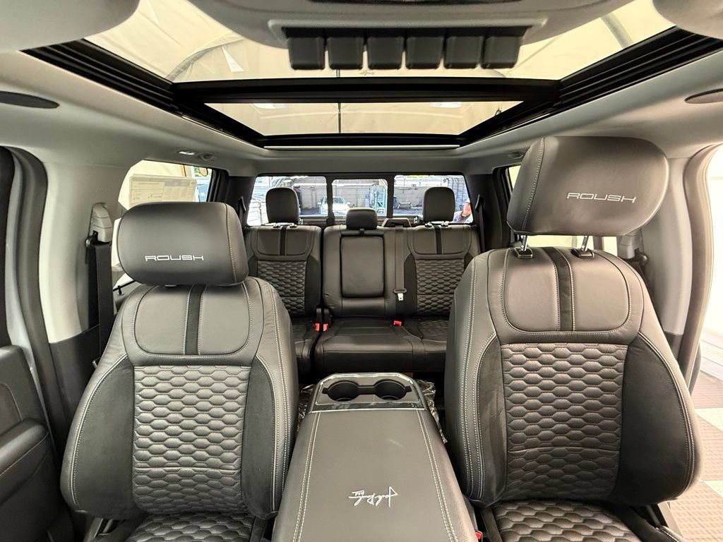 New 2026 Ford F250 Lariat w/ Black Appearance Package AWD/4WD image 32
