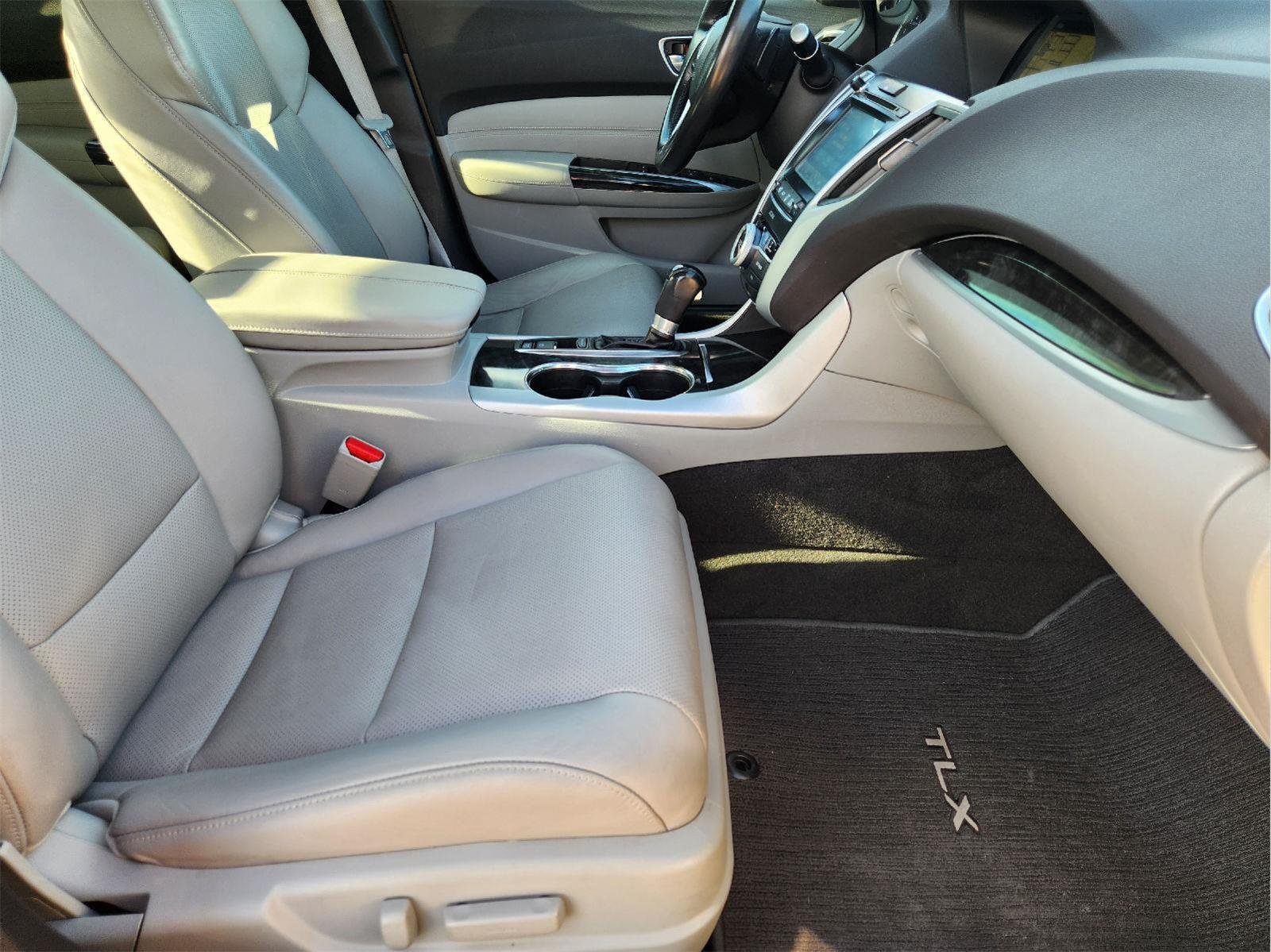 Used 2020 Acura TLX w/ Technology Package FWD image 14