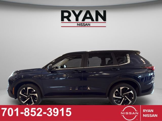 Used 2024 Mitsubishi Outlander SE image 14