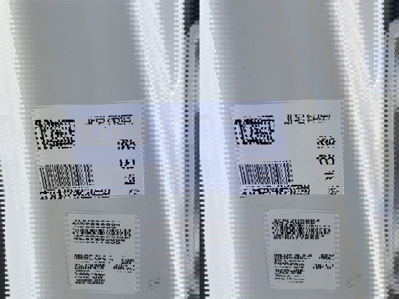 Used 2022 Toyota RAV4 LE image 28