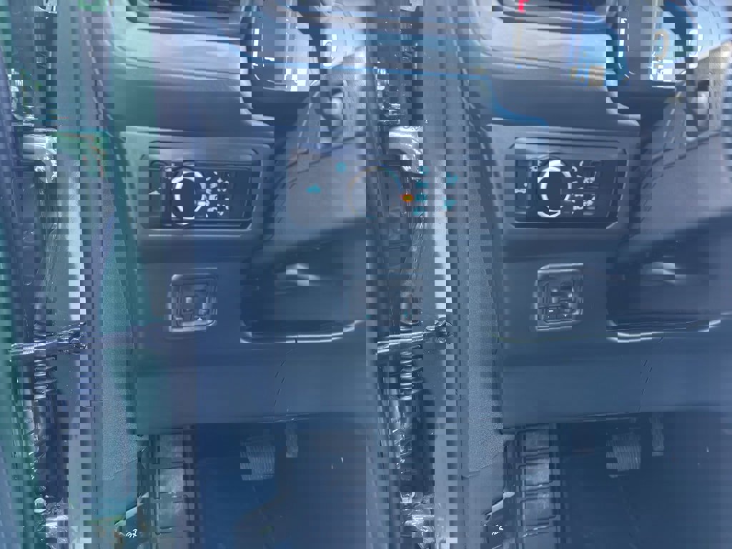 New 2025 Ford Maverick Lariat w/ Black Appearance Package image 17