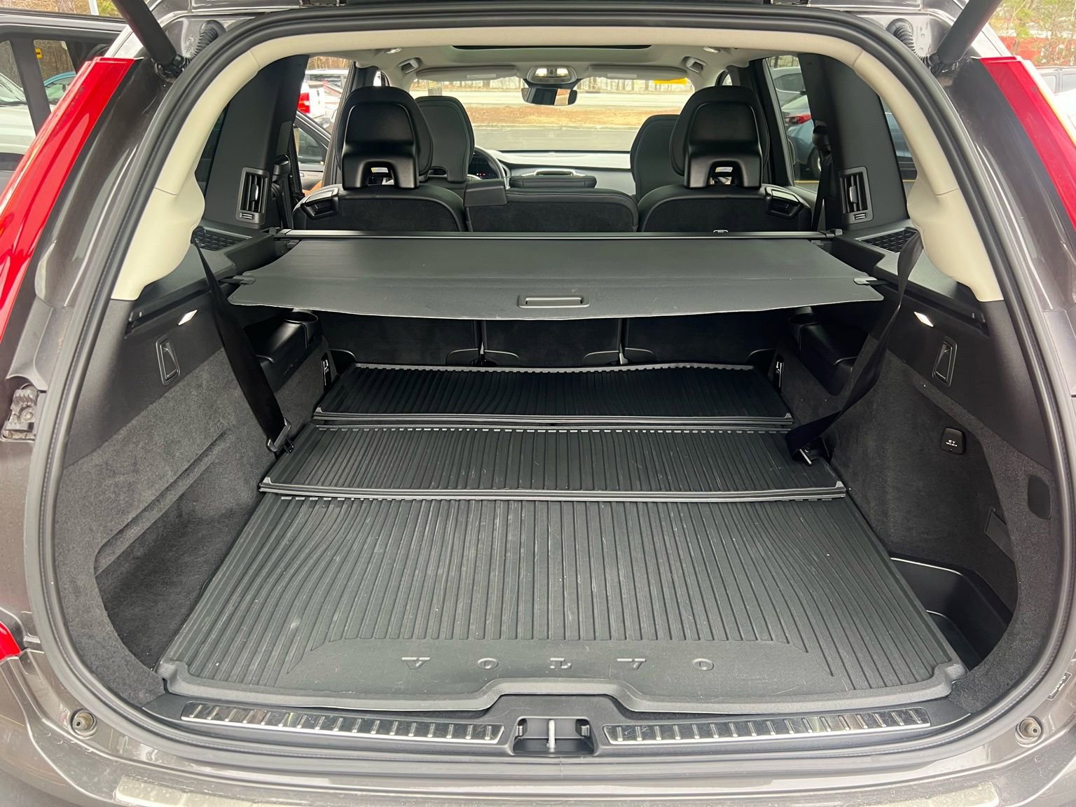 Used 2023 Volvo XC90 B6 Plus w/ Protection Package Premier image 18