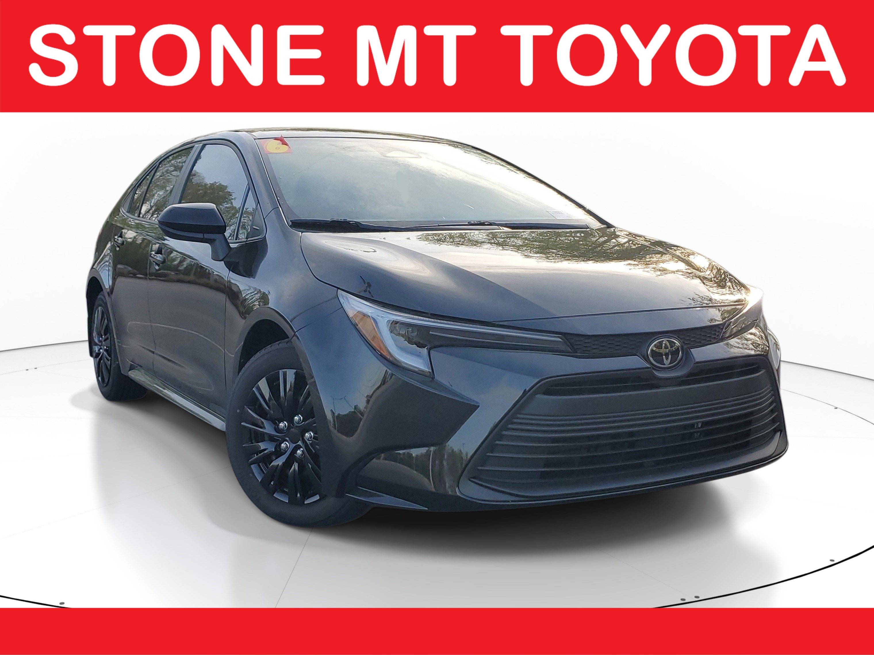 Used 2026 Toyota Corolla LE image 1