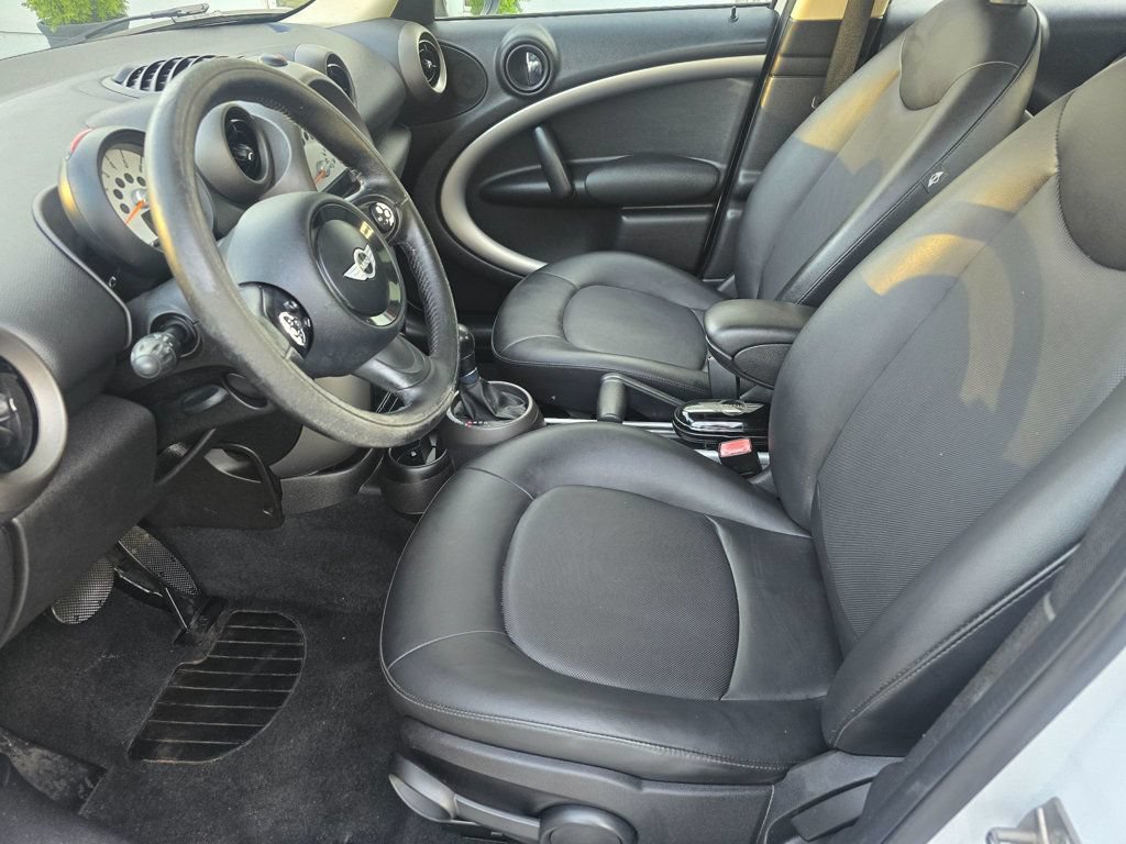Used 2012 MINI Cooper Countryman FWD image 8