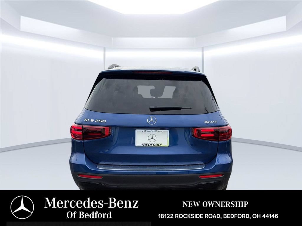 New 2026 Mercedes-Benz GLB 250 4MATIC image 5