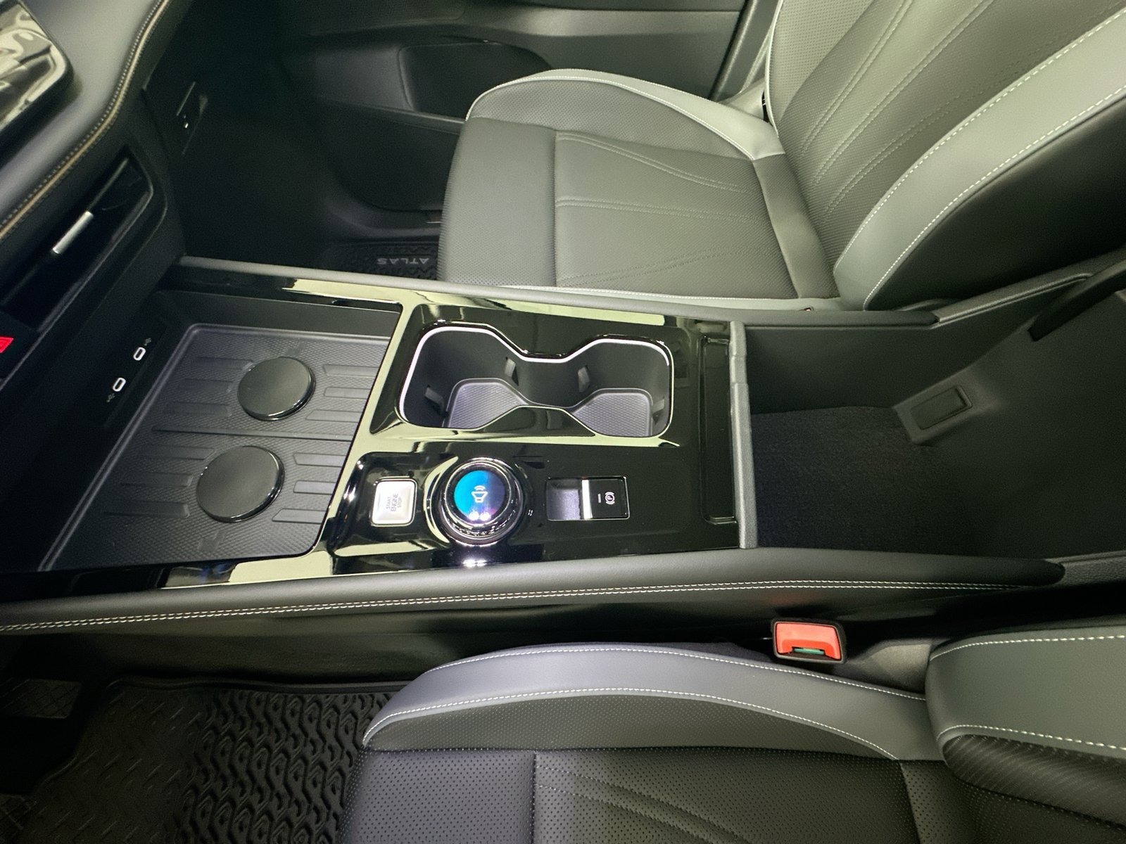 New 2027 Volkswagen Atlas SE AWD/4WD image 28