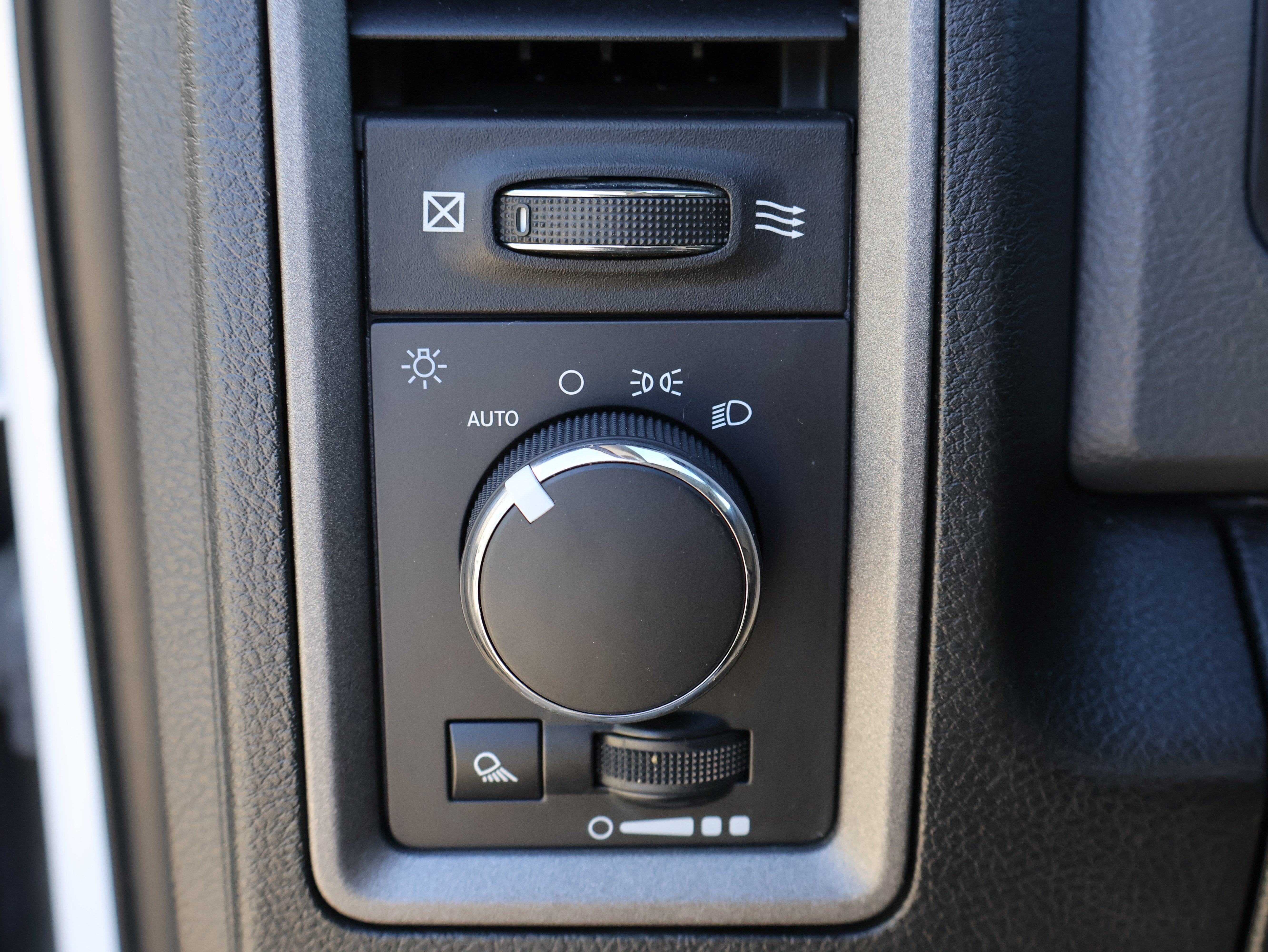 Used 2018 RAM 1500 Tradesman w/ Power & Remote Entry Group RWD image 31