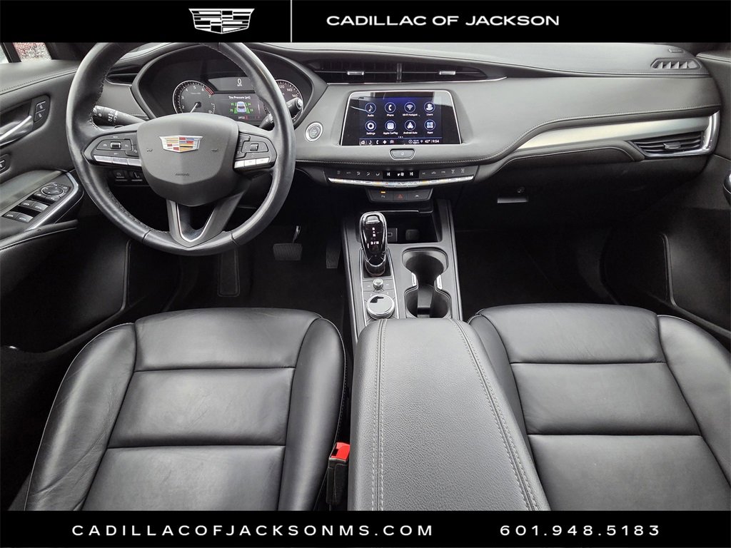 Certified 2023 Cadillac XT4 Premium Luxury image 9
