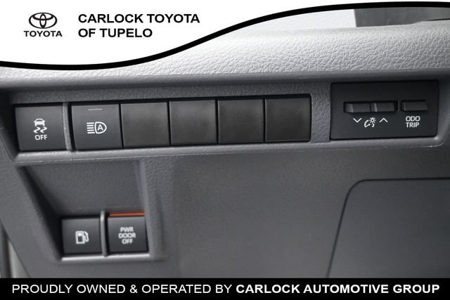 Used 2024 Toyota Sienna XSE FWD image 27