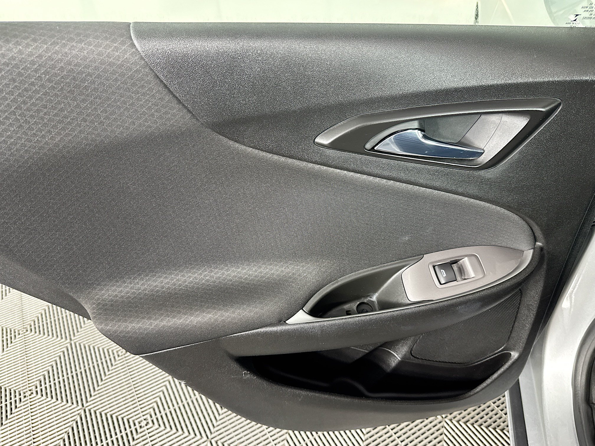 Used 2022 Chevrolet Malibu LT FWD image 25