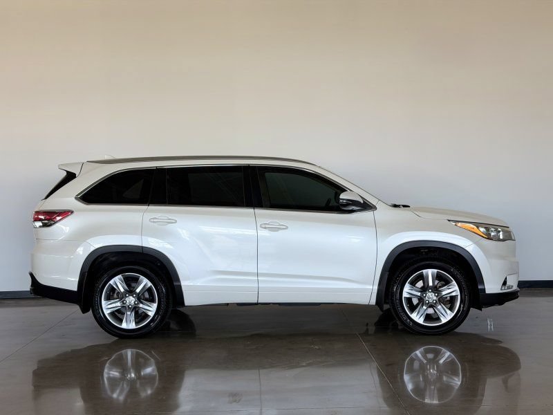 Used 2014 Toyota Highlander Limited FWD image 8