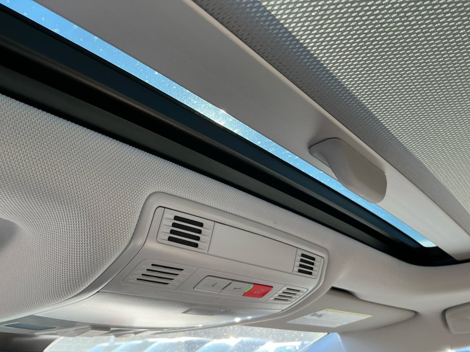 Certified 2026 Volkswagen Jetta SEL FWD image 20