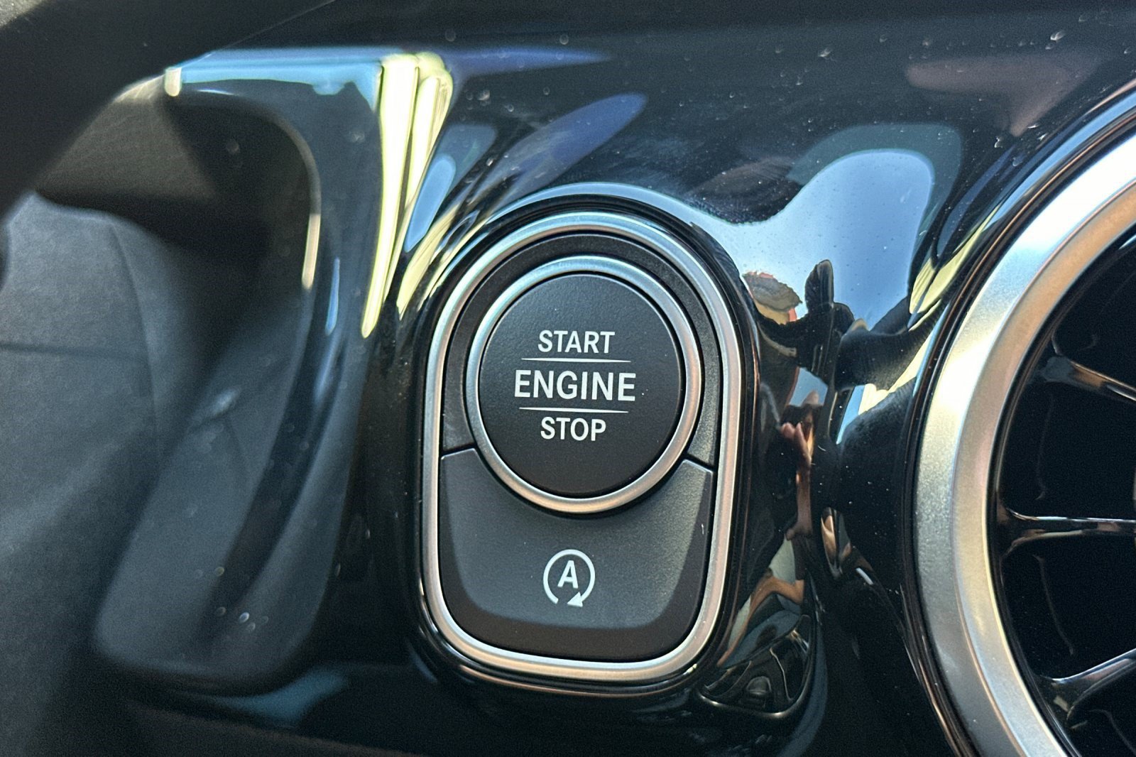 New 2026 Mercedes-Benz GLA 250 4MATIC image 16