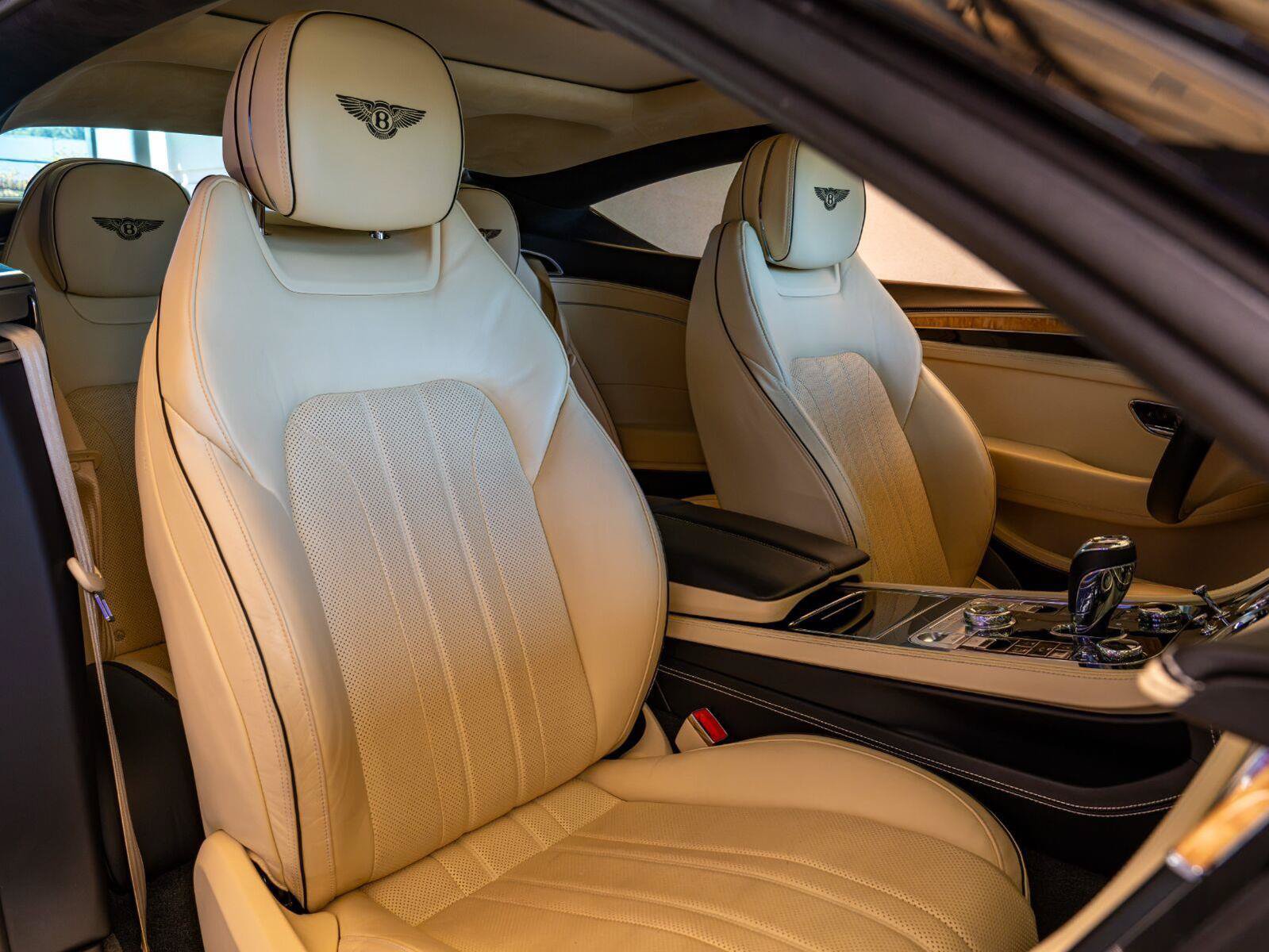 Used 2020 Bentley Continental GT AWD/4WD image 20