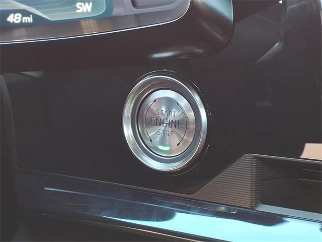 Used 2024 Chevrolet Corvette Stingray Premium Conv w/ Z51 Performance Package image 11