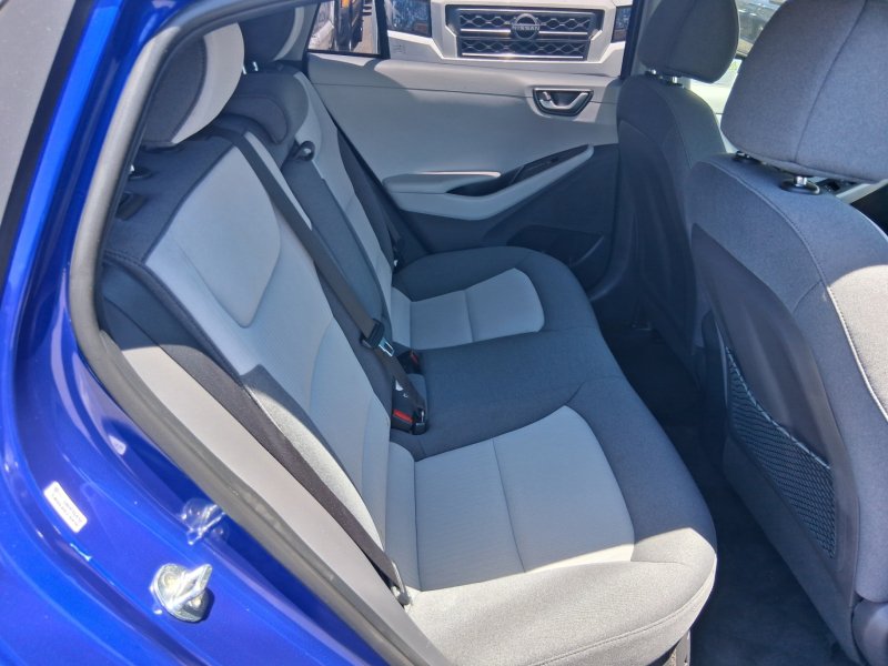 Used 2020 Hyundai Ioniq SE FWD image 10