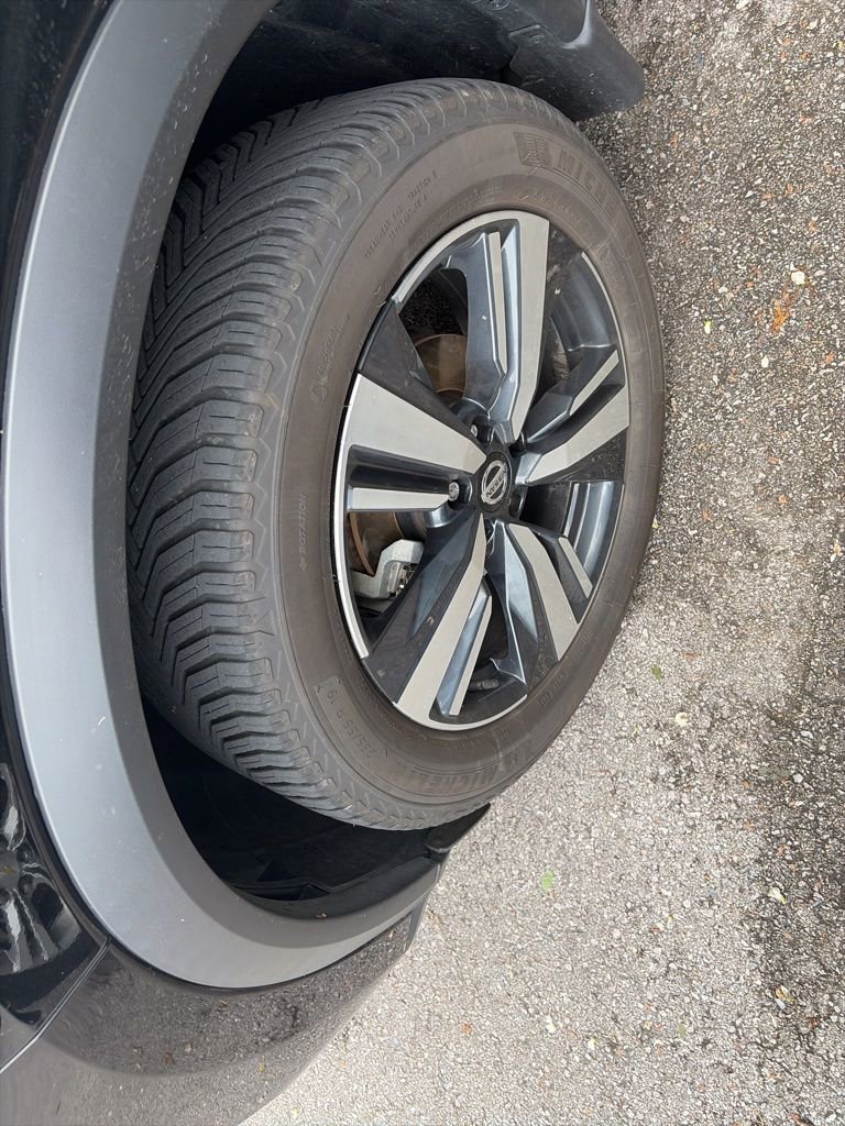 Used 2021 Nissan Rogue SL w/ Premium Package FWD image 29
