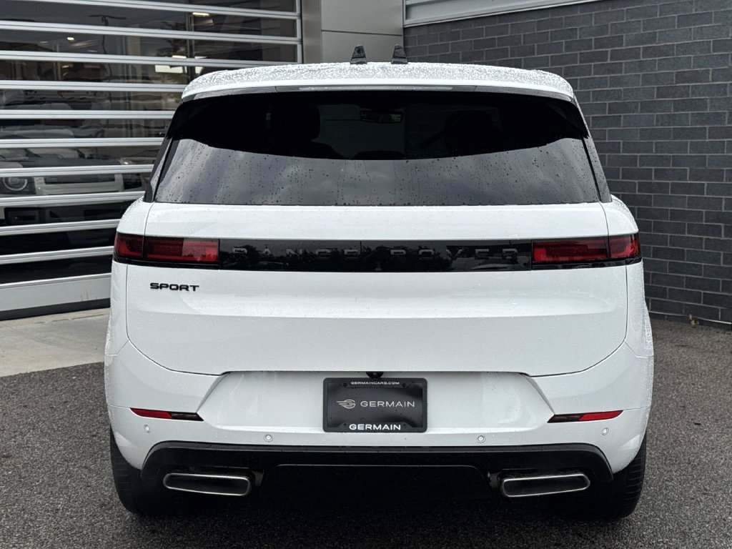 New 2026 Land Rover Range Rover Sport Dynamic SE AWD/4WD image 5