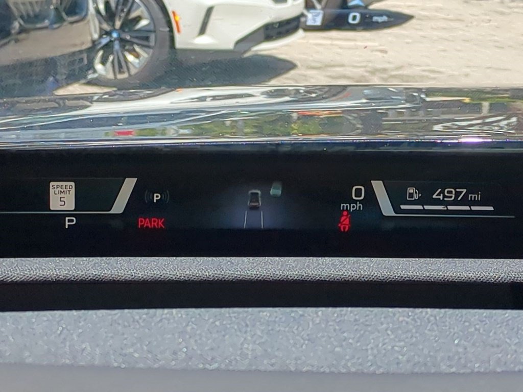 New 2027 BMW 740i w/ Executive Package RWD image 27