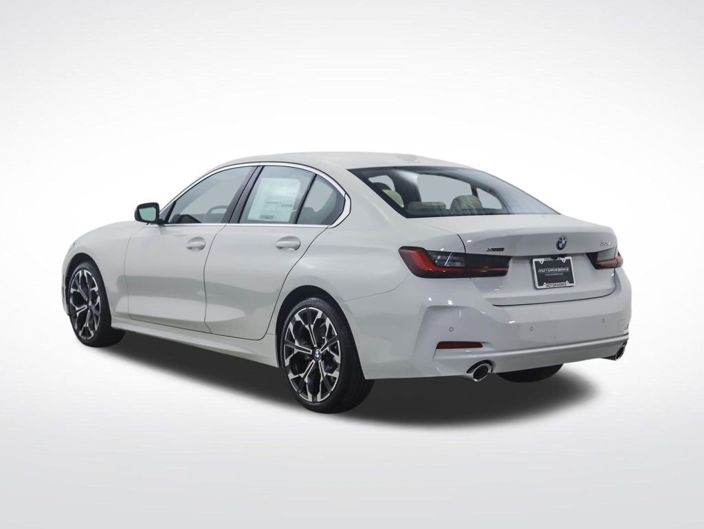 Used 2025 BMW 330i xDrive Sedan w/ Convenience Package AWD/4WD image 4
