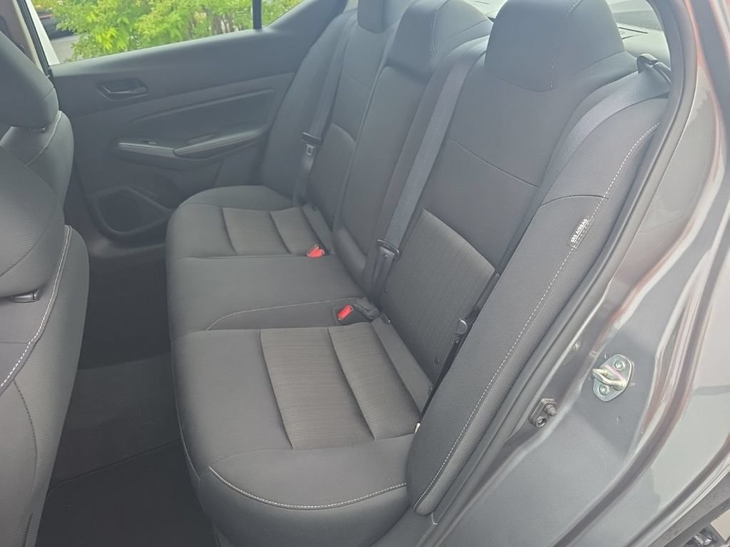 Used 2025 Nissan Altima 2.5 SV FWD image 28