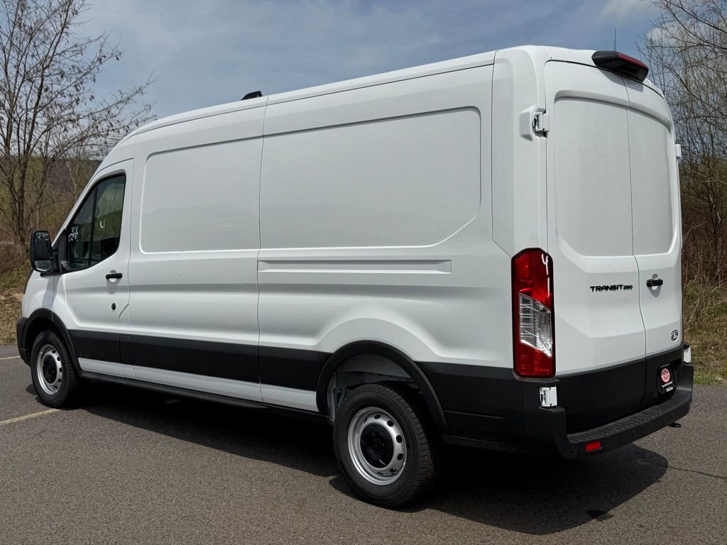 New 2026 Ford Transit 250 148 Medium Roof RWD image 18