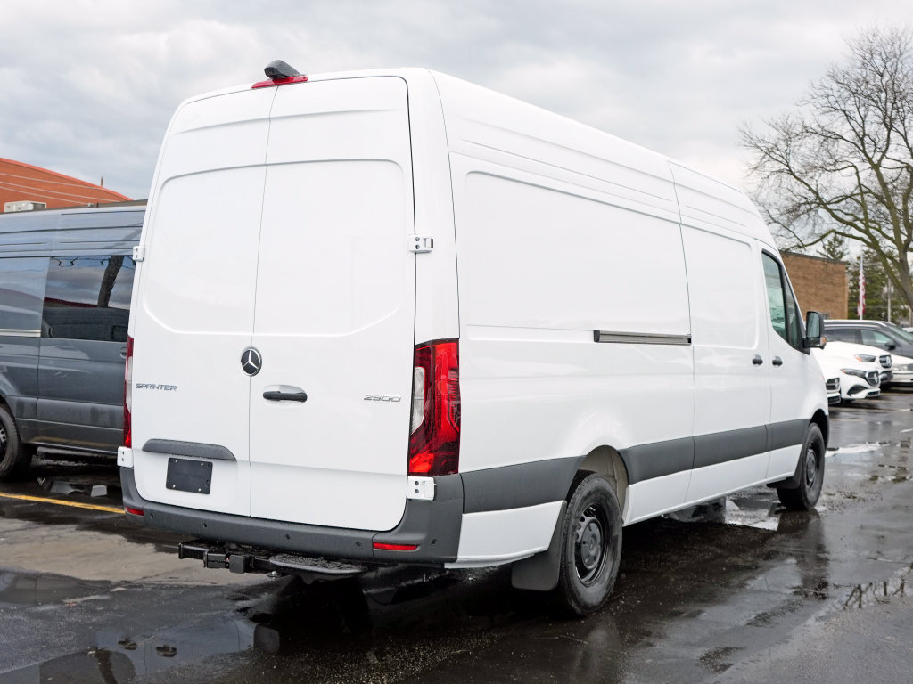 Used 2026 Mercedes-Benz Sprinter 2500 image 3