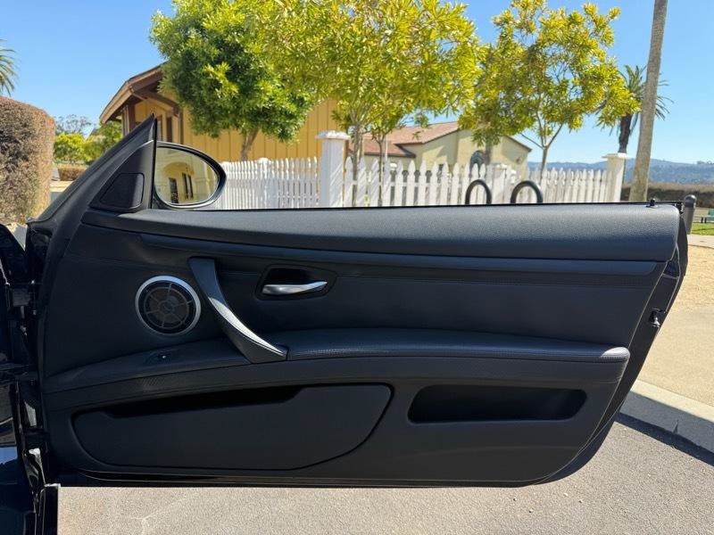 Used 2011 BMW M3 Convertible RWD image 39