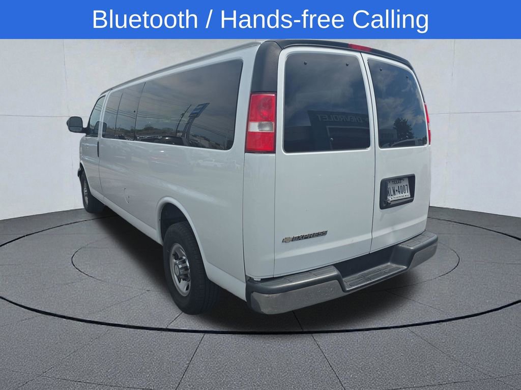 Used 2020 Chevrolet Express 3500 LT w/ LT Preferred Equipment Group RWD image 3