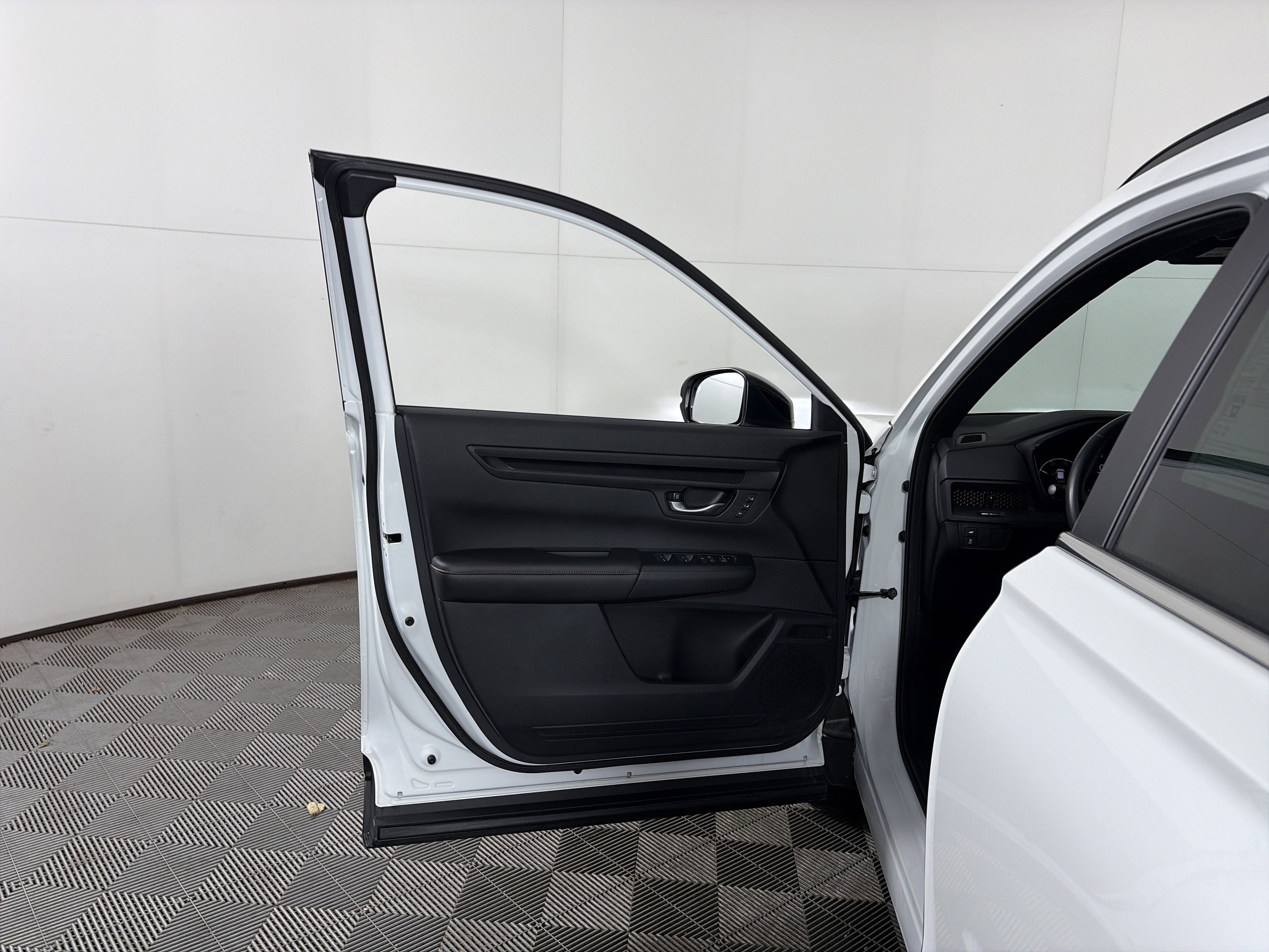 Used 2024 Honda CR-V Sport-L image 27