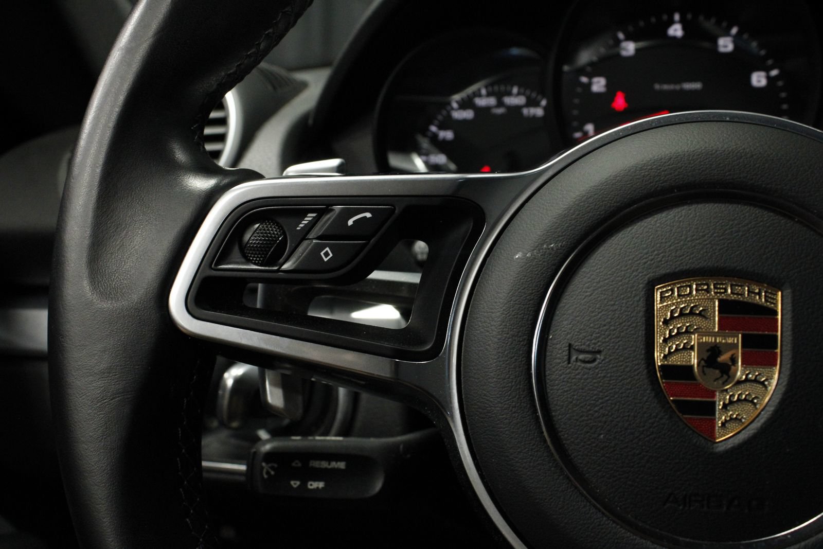Used 2021 Porsche 718 Cayman RWD image 24