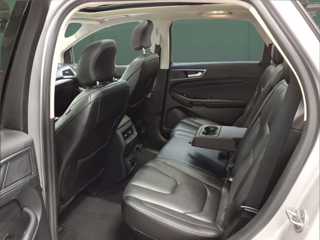 Certified 2019 Ford Edge Titanium w/ Equipment Group 301A AWD/4WD image 26