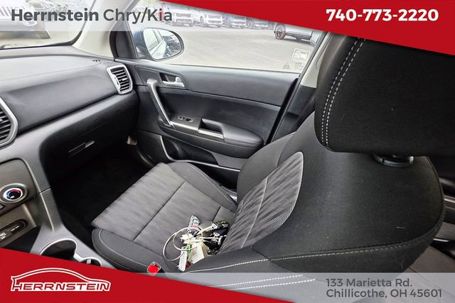 Used 2019 Kia Sportage LX AWD/4WD image 11