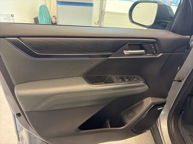 Used 2025 GMC Acadia AT4 w/ LPO, Floor Liner Package AWD/4WD image 46