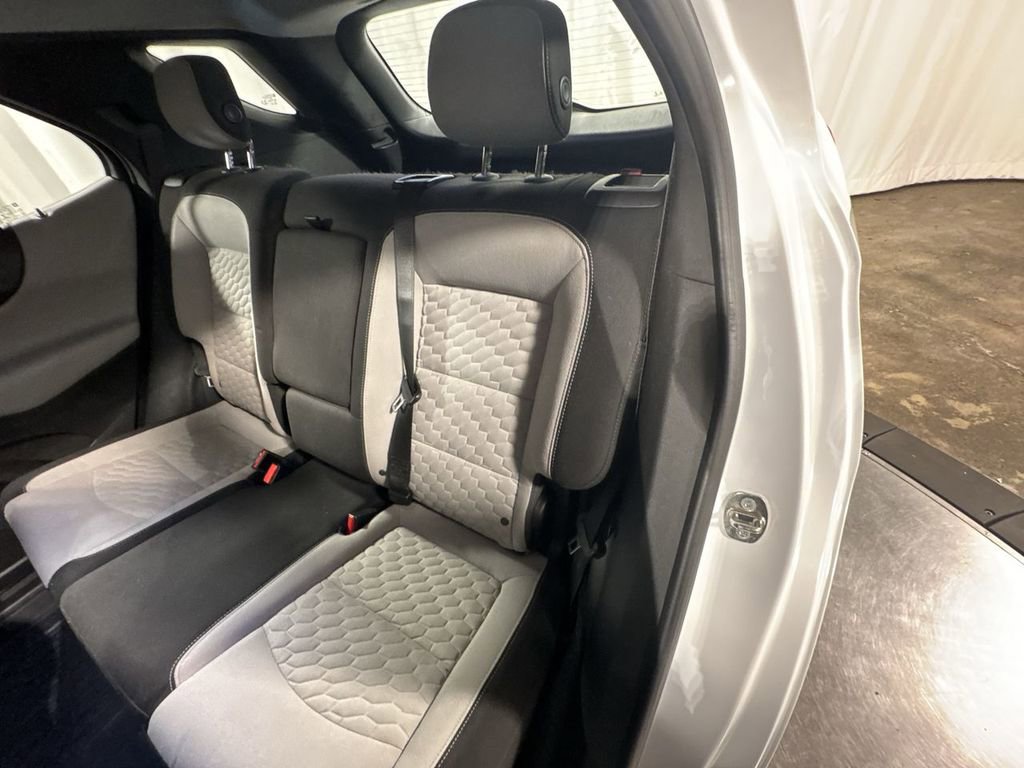 Used 2019 Chevrolet Equinox LS image 29