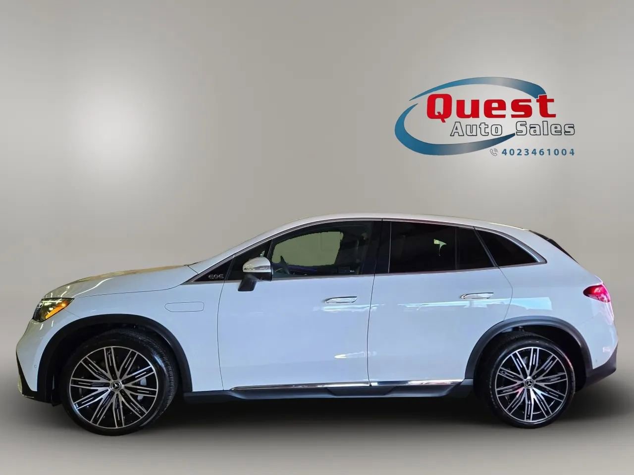 Used 2023 Mercedes-Benz EQE 500 4MATIC SUV image 10