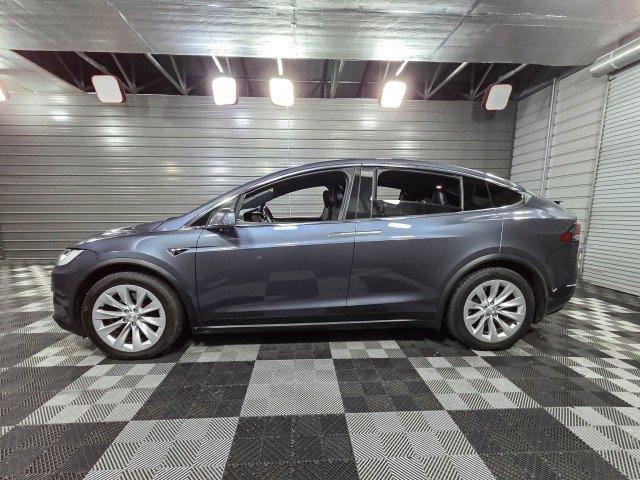 Used 2020 Tesla Model X Long Range image 8