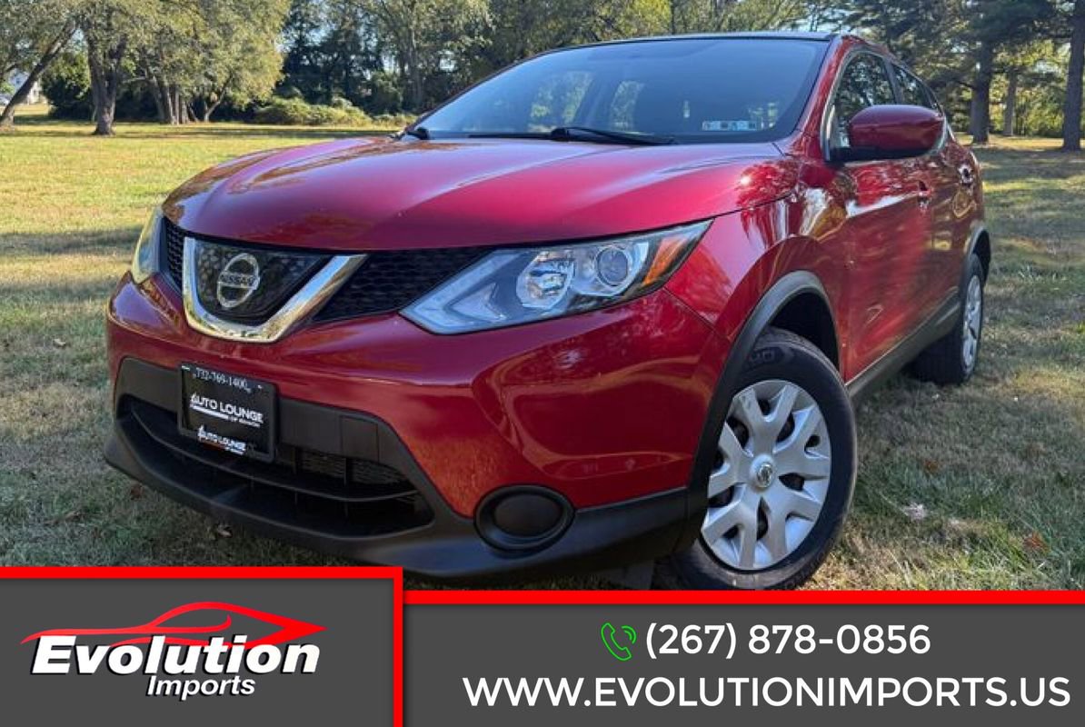 Used 2018 Nissan Rogue Sport S image 1